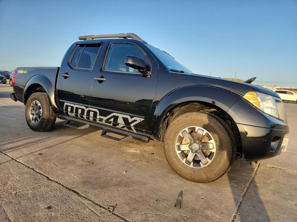 2021 NISSAN FRONTIER PRO-4X 4