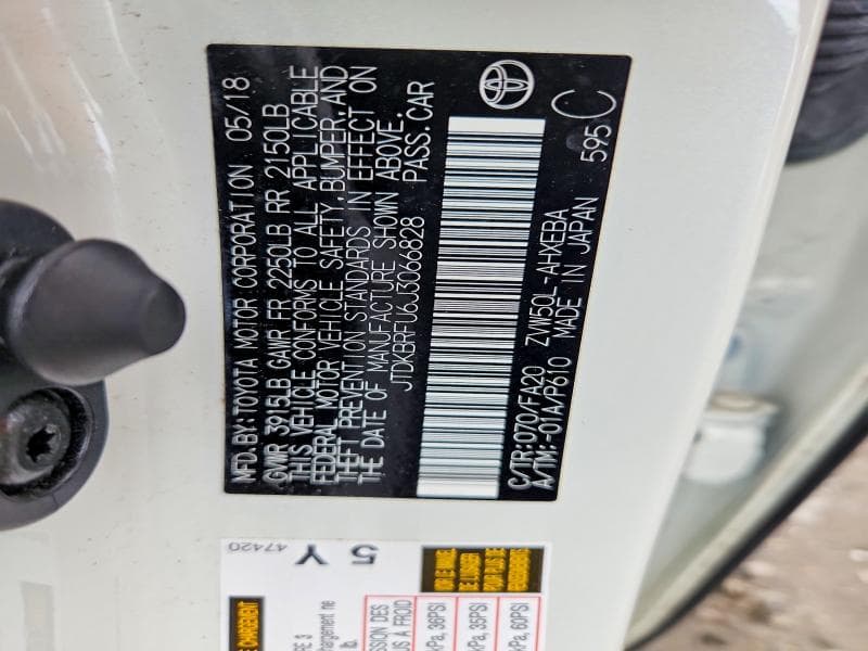 2018 TOYOTA PRIUS TWO 12
