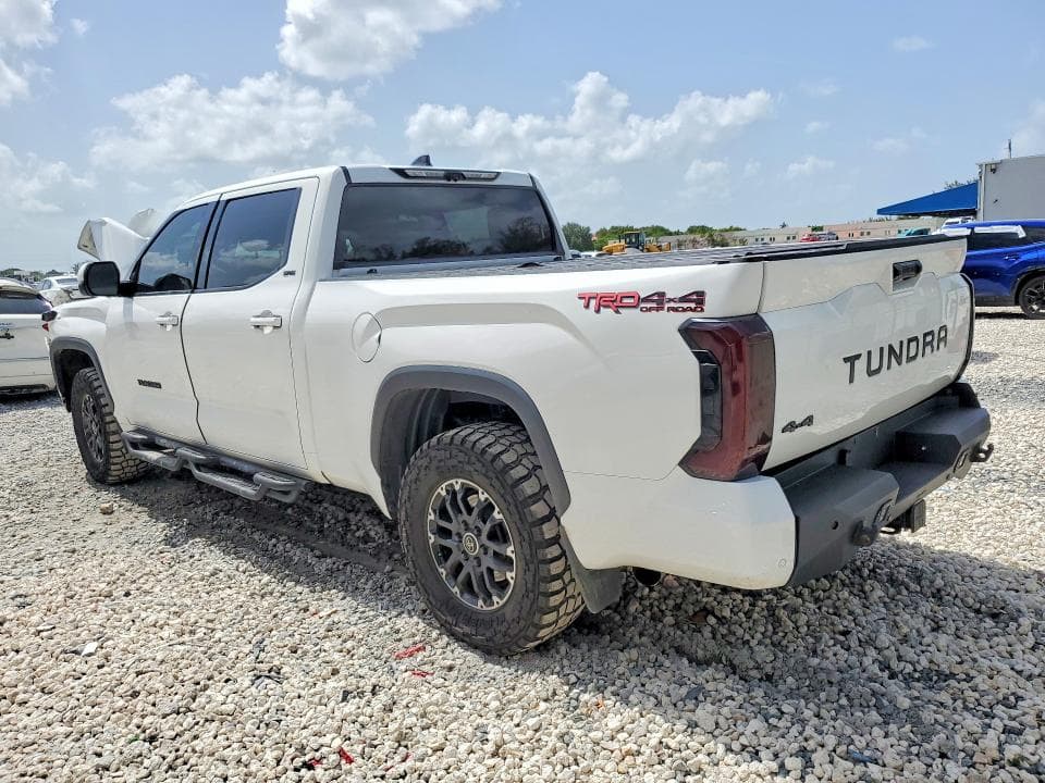 2022 TOYOTA TUNDRA CREWMAX SR5 2