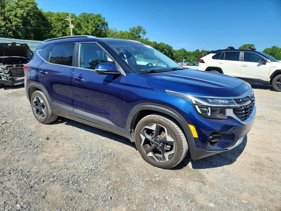 2024 KIA SELTOS EX 4