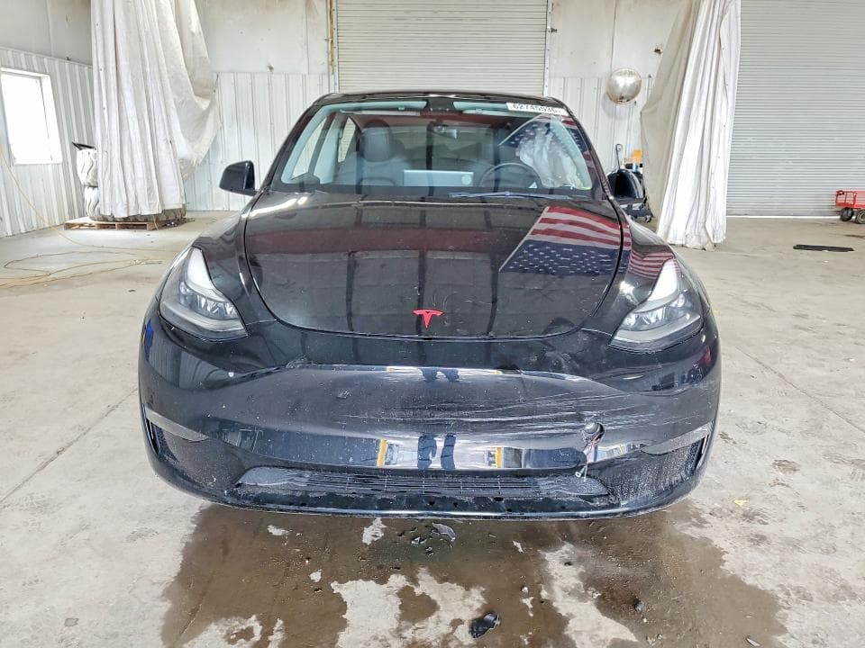 2023 TESLA MODEL Y 5