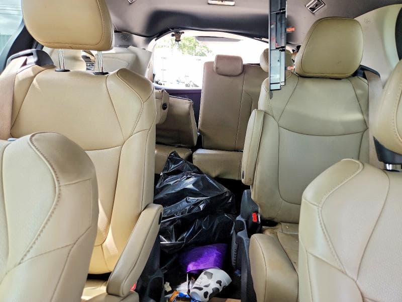 2022 TOYOTA SIENNA XLE 10