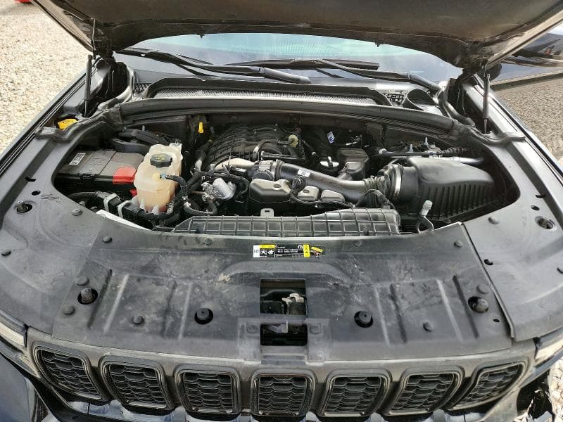 2025 JEEP GRAND CHEROKEE LAREDO 11