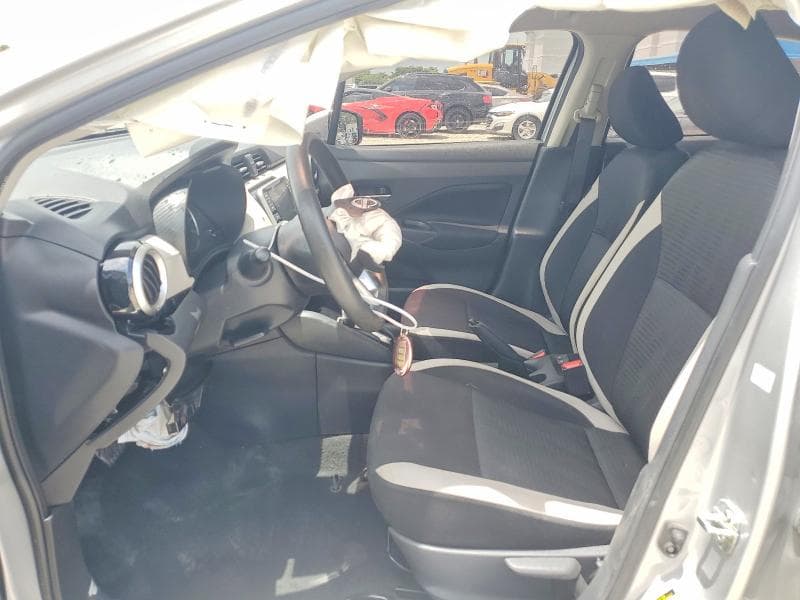 2021 NISSAN VERSA SV 7