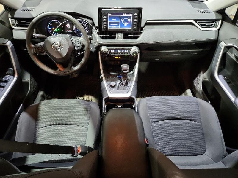2021 TOYOTA RAV4 LE 8