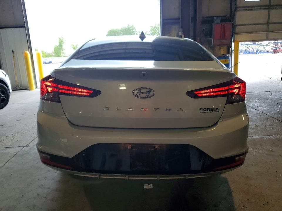 2019 HYUNDAI ELANTRA SEL 6