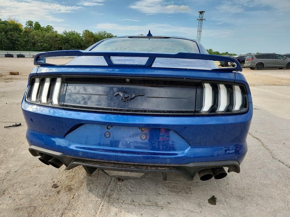 2022 FORD MUSTANG 6