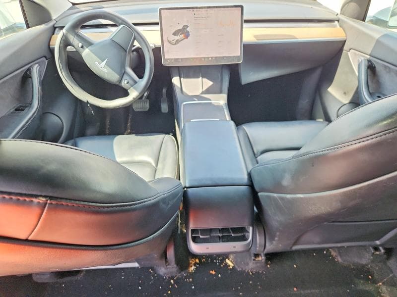 2021 TESLA MODEL Y 8