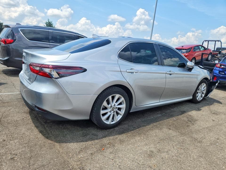 2023 TOYOTA CAMRY LE 3