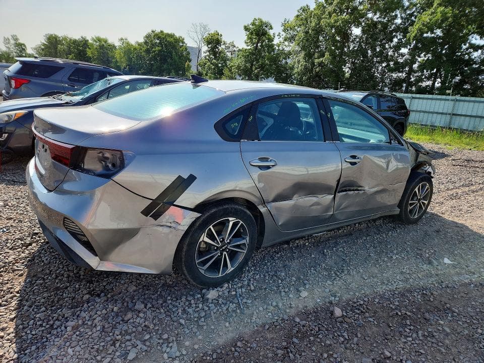 2024 KIA FORTE LXS 3