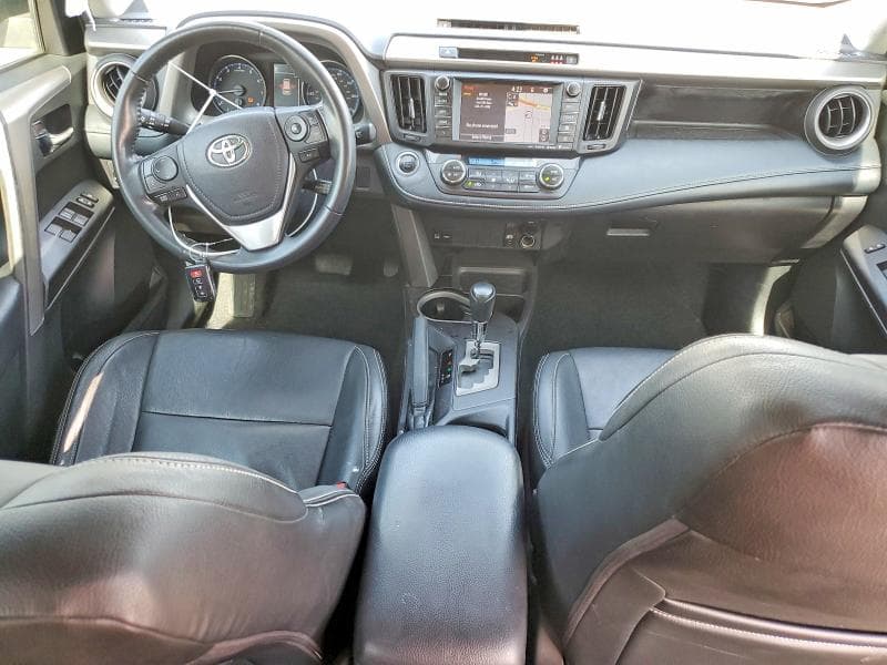 2018 TOYOTA RAV4 XLE 8