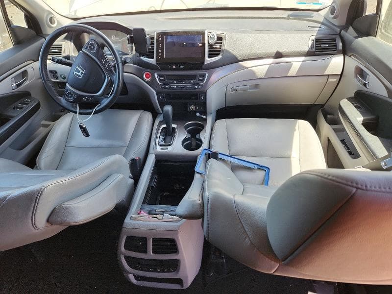 2017 HONDA PILOT EXL 8