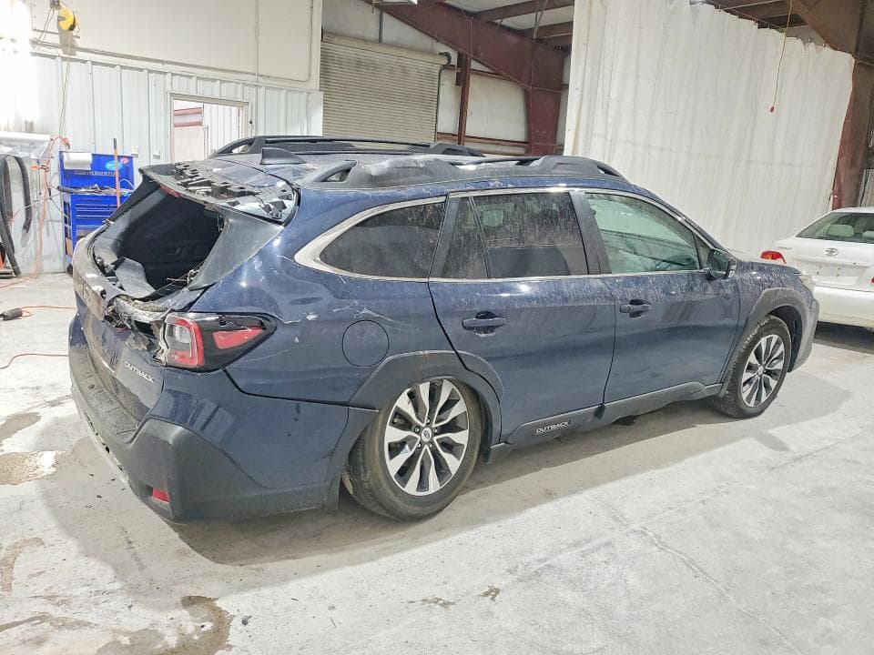 2025 SUBARU OUTBACK LIMITED 3