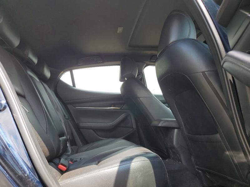 2023 MAZDA 3 PREMIUM 10