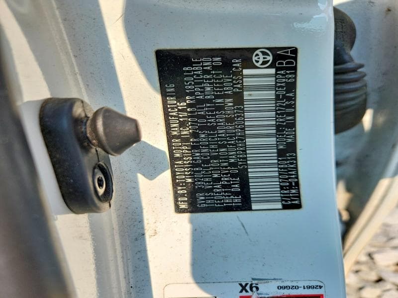 2017 TOYOTA COROLLA LE ECO 12