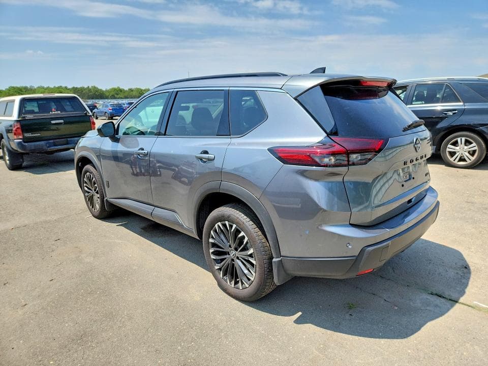 2026 NISSAN ROGUE DARK ARMOR 2