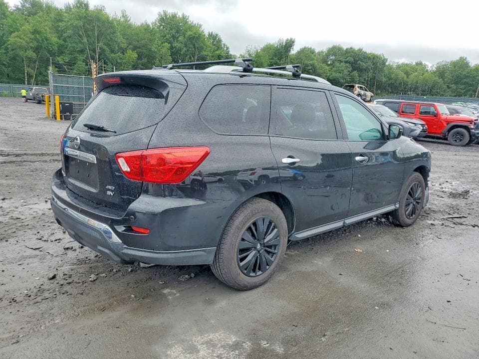2017 NISSAN PATHFINDER SV 3