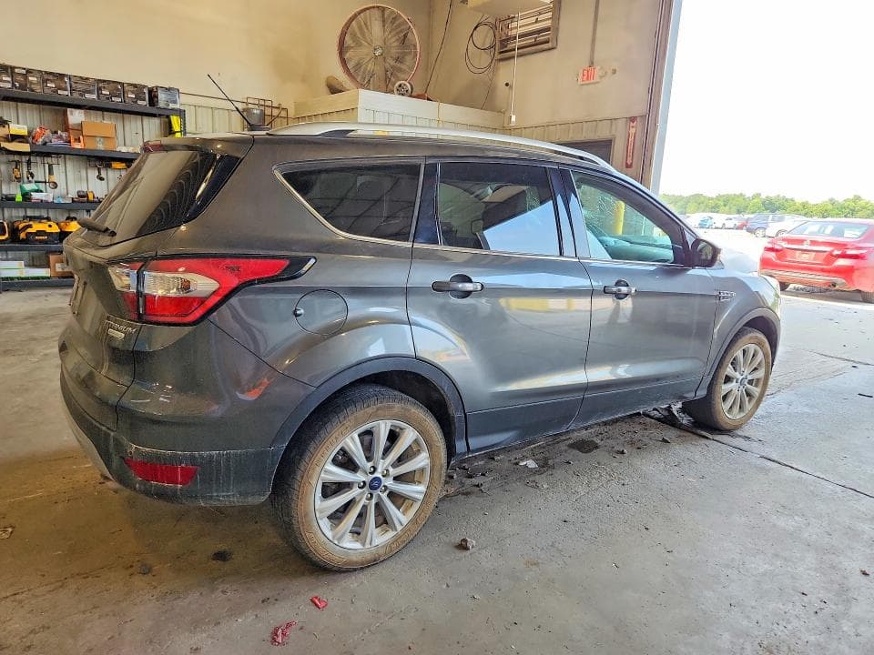 2017 FORD ESCAPE TITANIUM 3