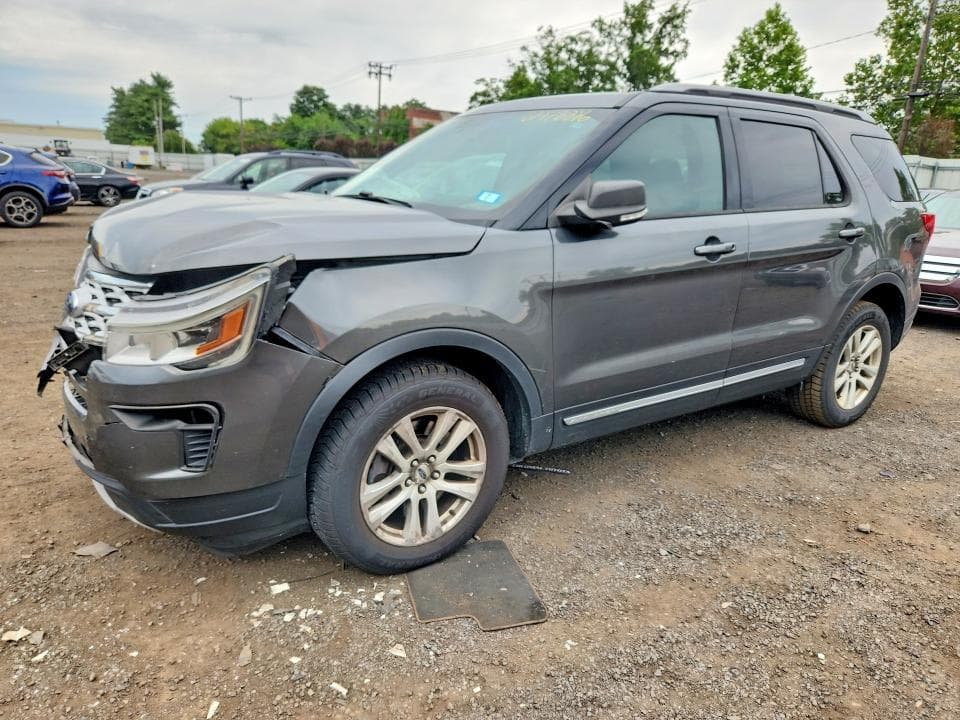 2019 FORD EXPLORER XLT - 1