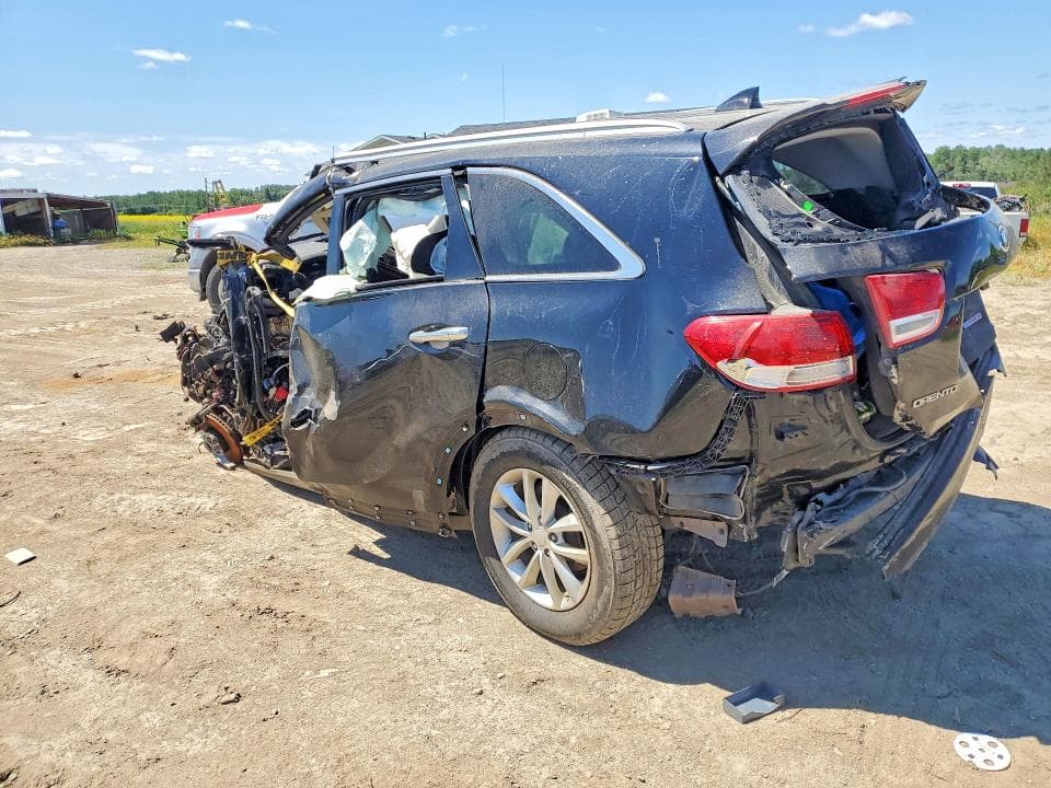 2017 KIA SORENTO LX 2