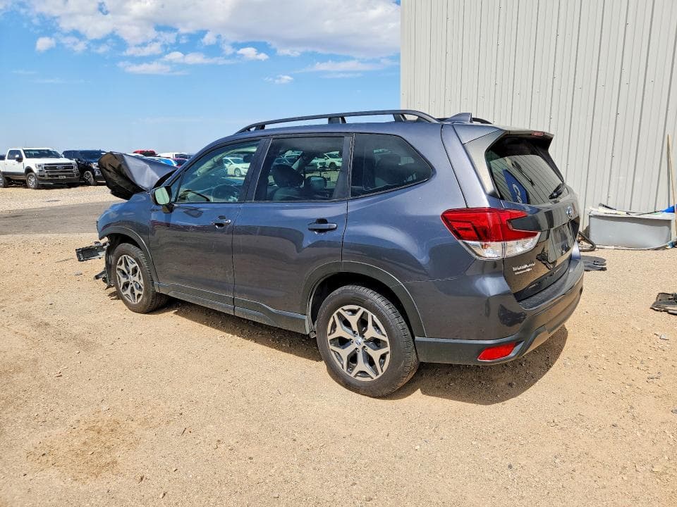 2023 SUBARU FORESTER PREMIUM 2