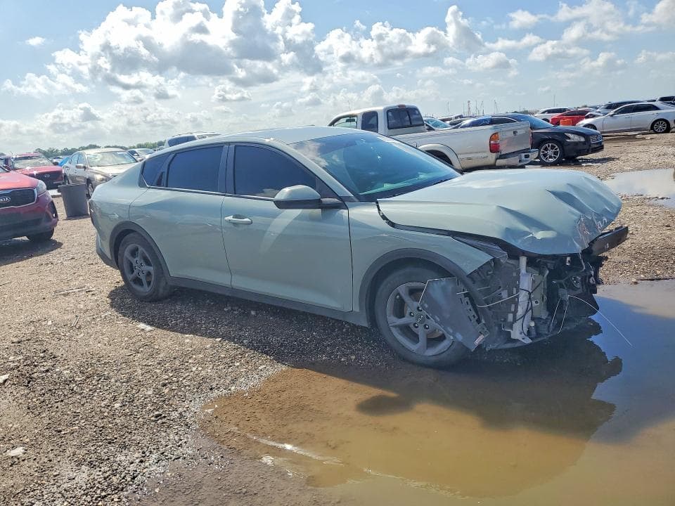 2025 KIA K4 LXS 4