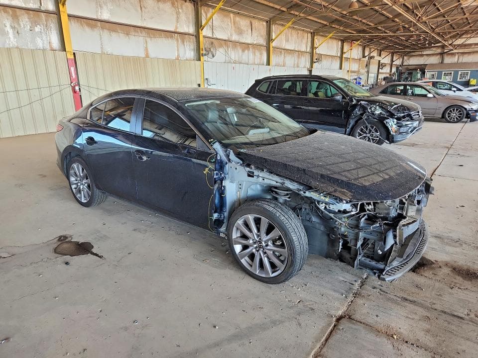 2021 MAZDA 3 SELECT 4