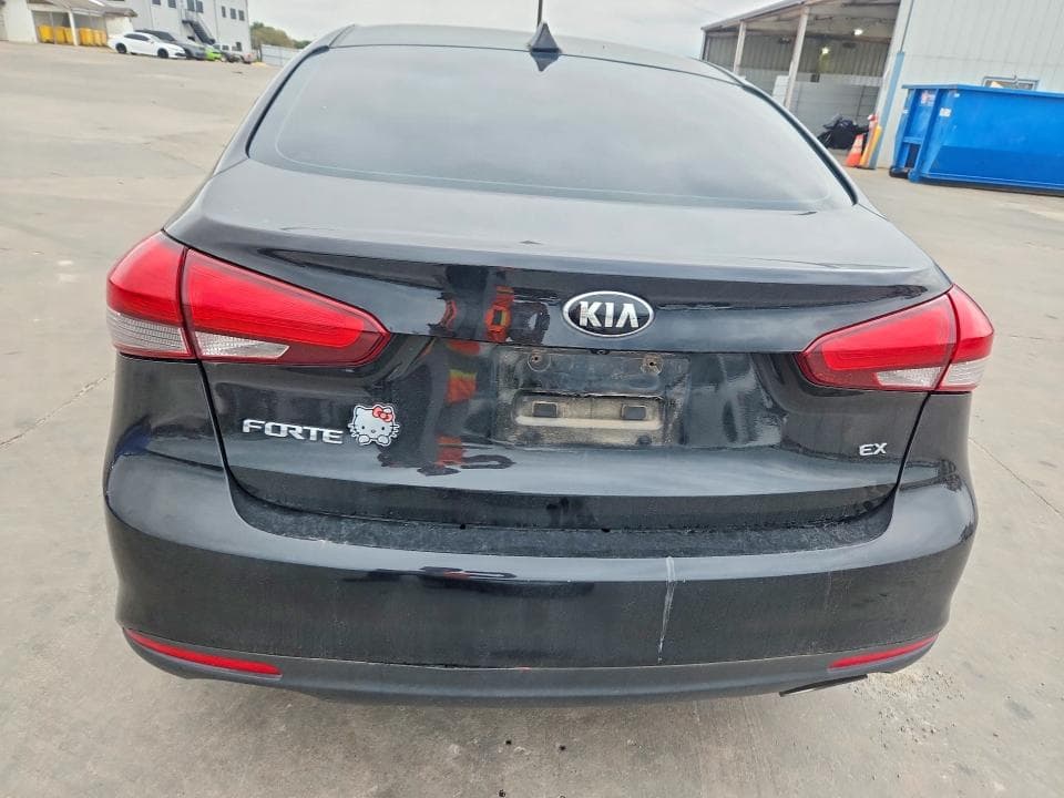 2017 KIA FORTE EX 6