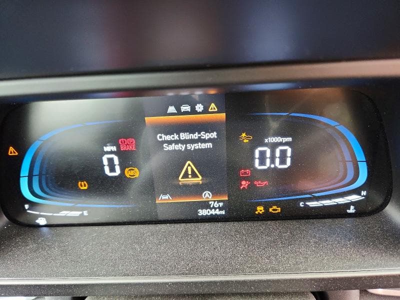 2025 HYUNDAI ELANTRA SE 9
