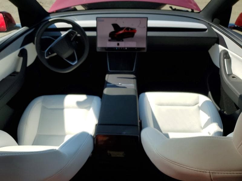 2026 TESLA MODEL Y 8
