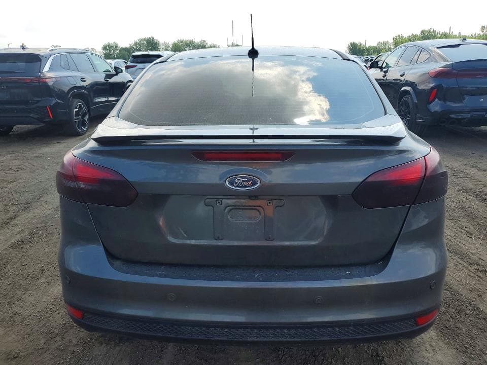 2017 FORD FOCUS SEL 6