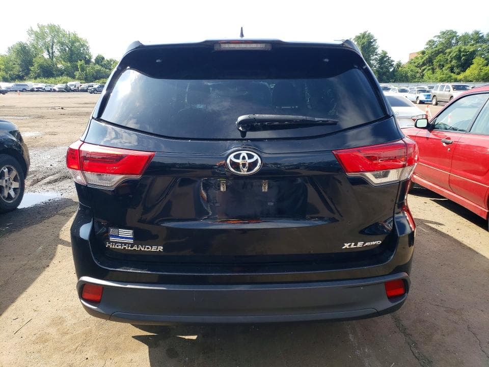 2019 TOYOTA HIGHLANDER XLE 6