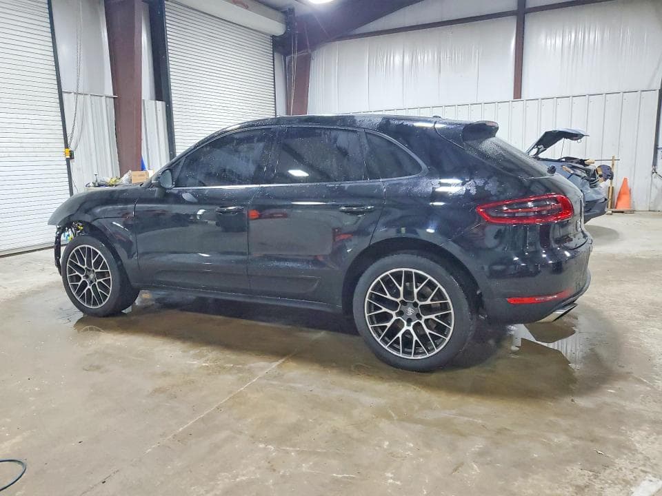 2018 PORSCHE MACAN 2