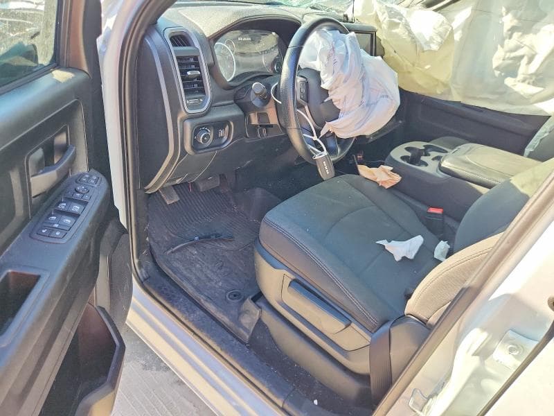 2024 RAM 3500 TRADESMAN 8