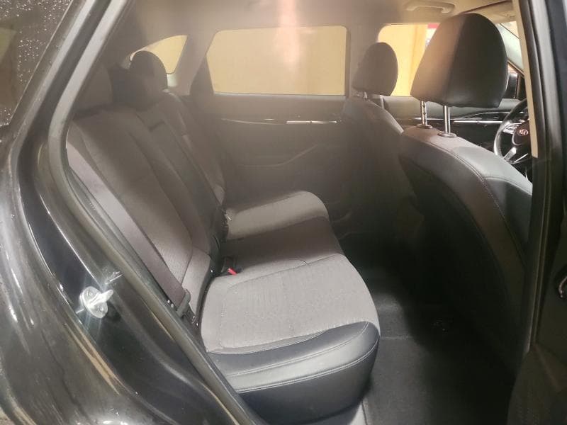 2021 KIA SELTOS S 11