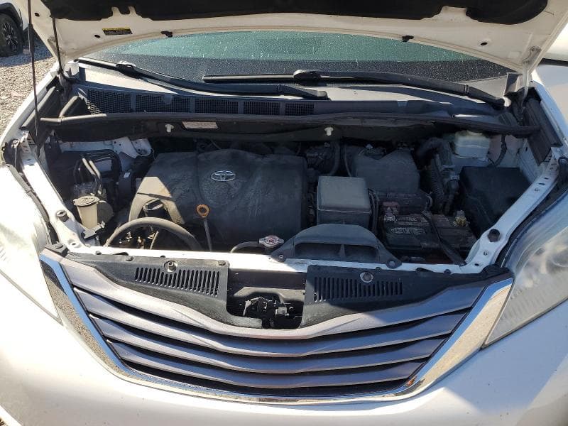 2017 TOYOTA SIENNA XLE 8-PASSENGER 12