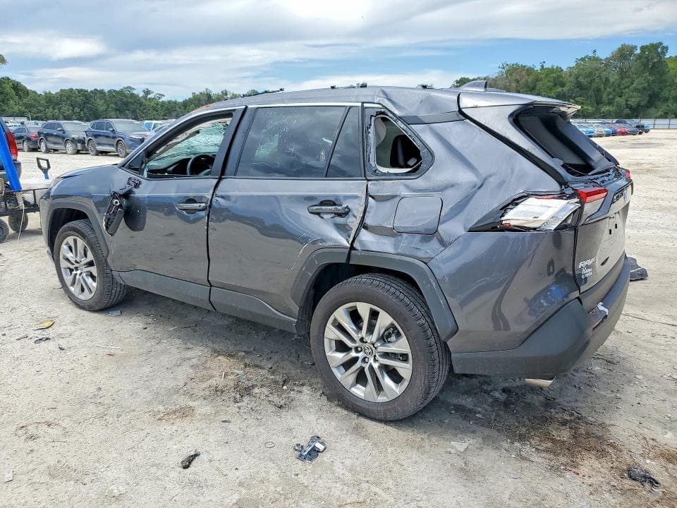 2022 TOYOTA RAV4 XLE PREMIUM 2