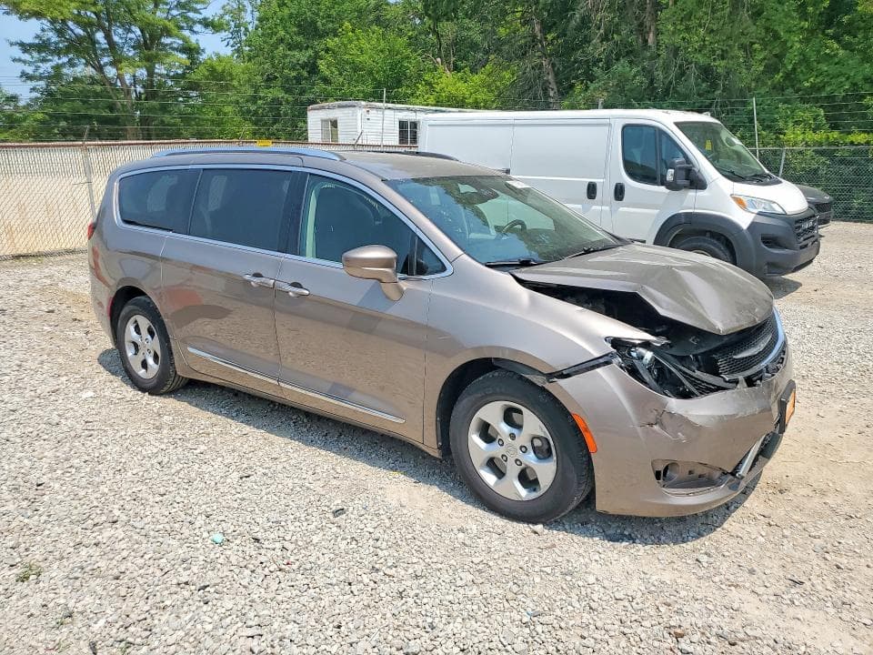 2017 CHRYSLER PACIFICA TOURING L PLUS 4
