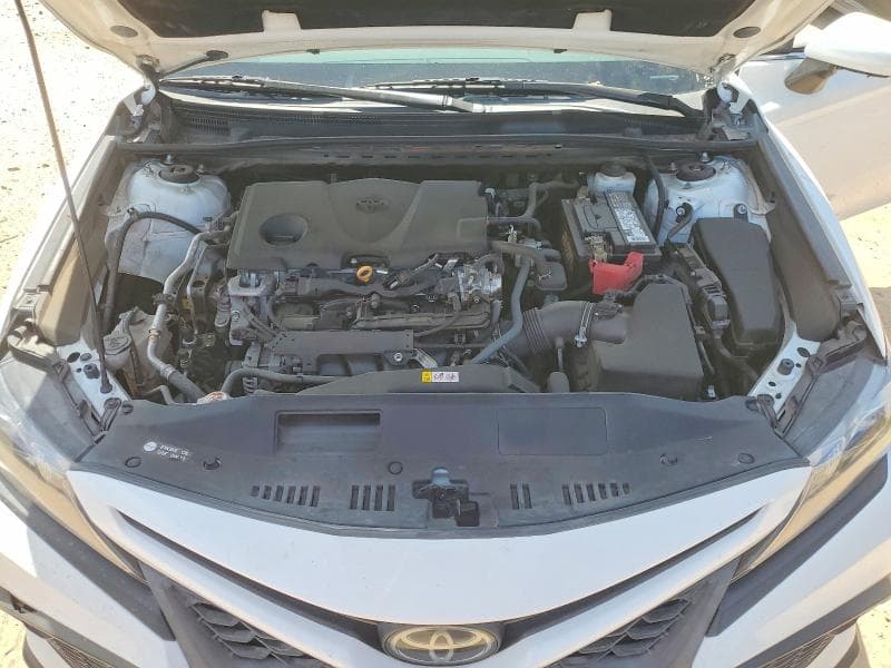 2021 TOYOTA CAMRY SE 11