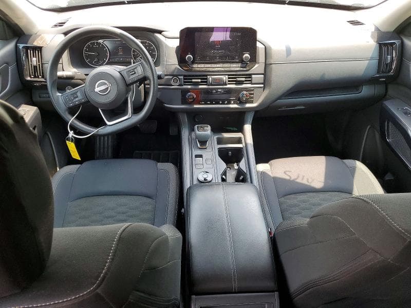 2024 NISSAN PATHFINDER S 8