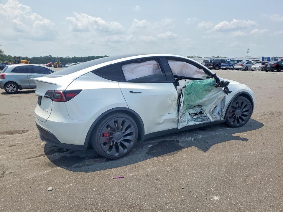 2023 TESLA MODEL Y 3