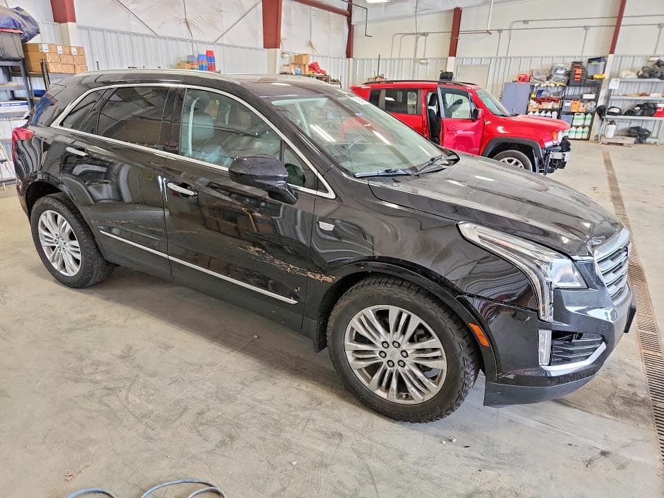 2017 CADILLAC XT5 PREMIUM LUXURY 4