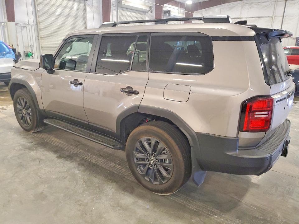 2026 TOYOTA LAND CRUISER BASE 2