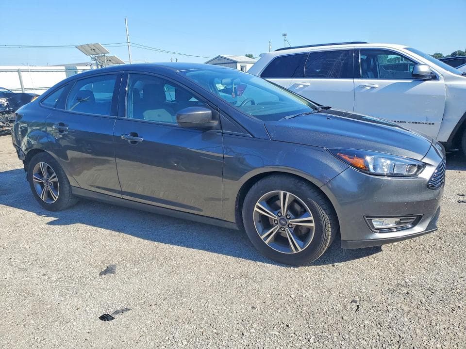 2018 FORD FOCUS SE 4