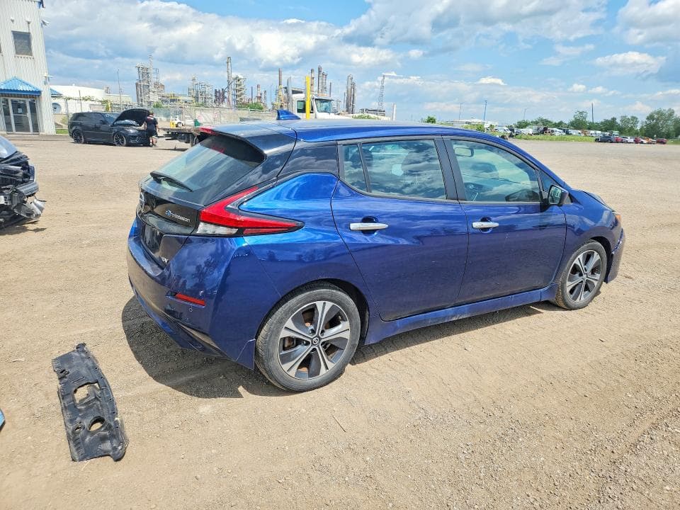 2020 NISSAN LEAF SV 3