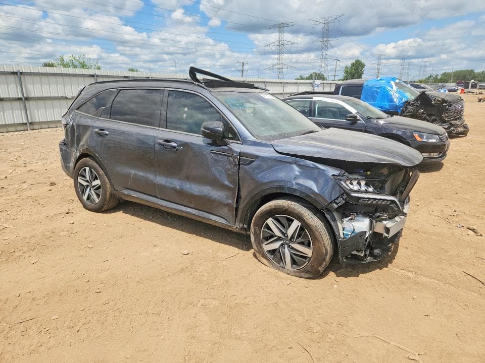 2021 KIA SORENTO S 4