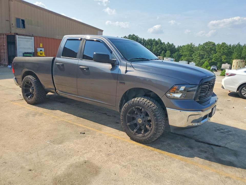 2017 RAM 1500 SLT 4