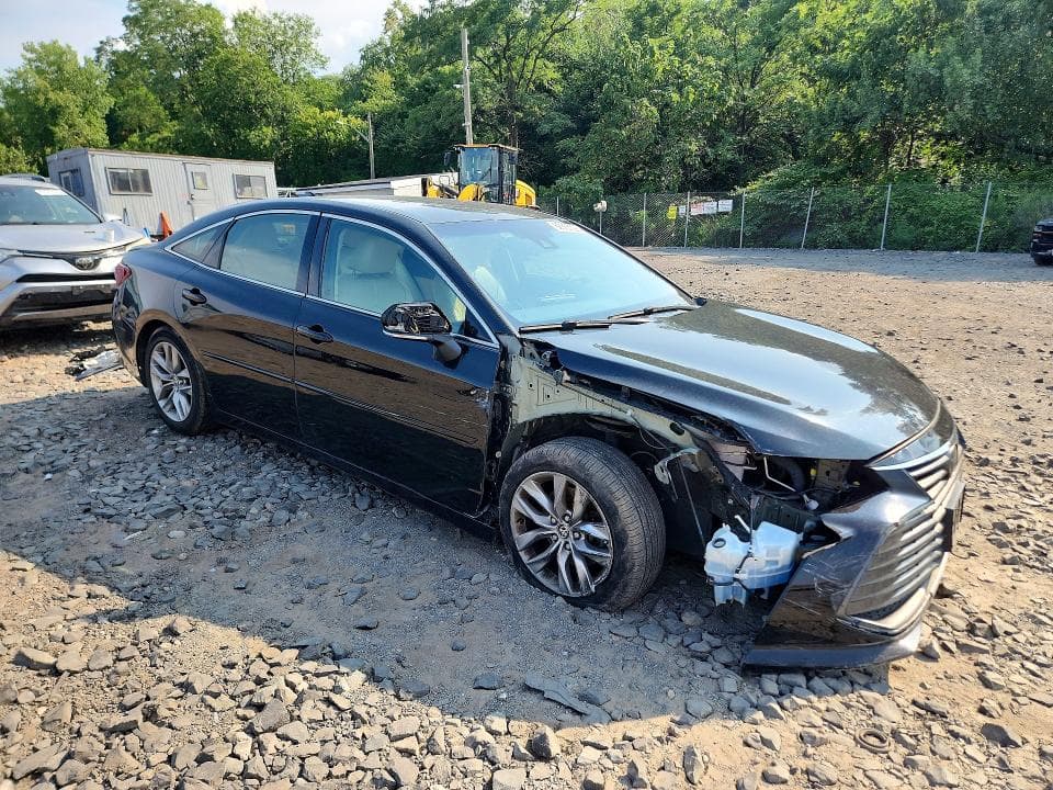 2020 TOYOTA AVALON XLE 4