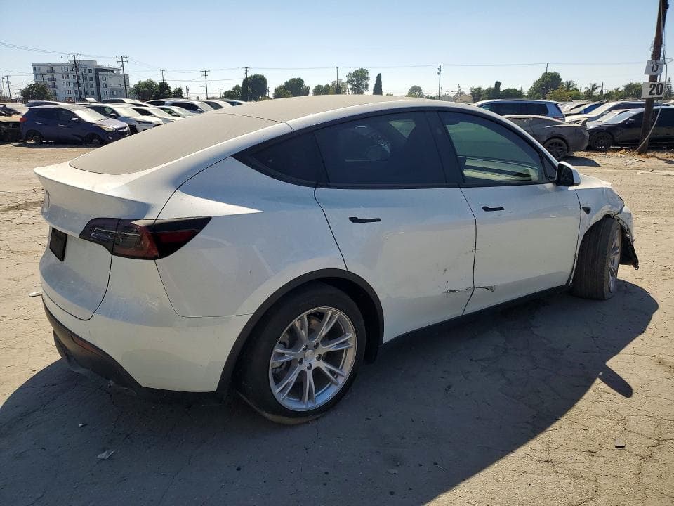 2023 TESLA MODEL Y 3