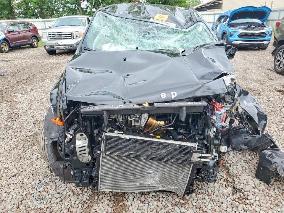2023 JEEP RENEGADE LATITUDE 5